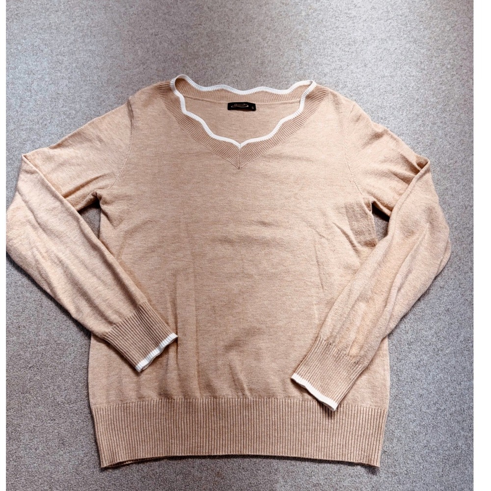 Ofeefan Women's Beige Scallop Trim‎ V-Neck Knit Sweater Long Sleeve Size Small